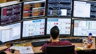 استقرار أسهم أوروبا بعد موجة خسائر على مدى 4 أيام