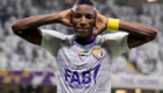 نجم العين ومهاجم أهلي جدة ضمن المرشحين لأفضل لاعب في أفريقيا