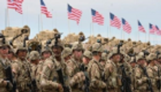 صحيفة: واشنطن ستعزز وجودها العسكري بالشرق الأوسط لمواجهة إيران