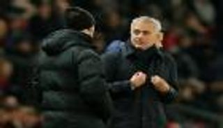 مورينيو يلوم لاعبي توتنهام بعد الخسارة من مانشستر يونايتد