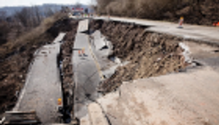 مصرع 43 بانهيارات أرضية في بوروندي وأوغندا