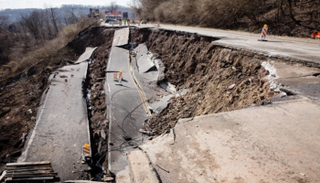 انهيار أرضي - أرشيفية