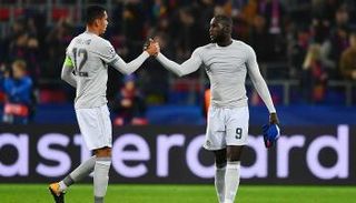 لوكاكو وسمولينج