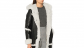 المعطف الجلد يتألق بالفرو هذا الشتاء