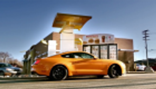 سيارة من مخلفات "ماكدونالدز".. أحدث ابتكارات "فورد"