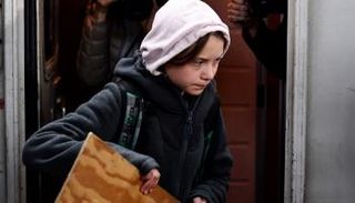 الناشطة السويدية الشابة جريتا تونبرج بعد وصولها إلى مدريد