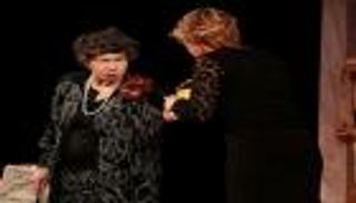 وفاة "ملكة الكوميديا البلغارية" ستويانكا موتافوفا عن 97 عاما