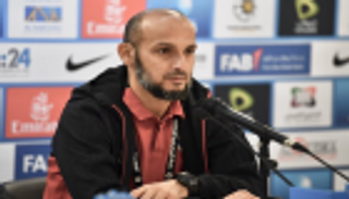 العنبري يتحلى بالروح الرياضية بعد توديع الشارقة كأس الخليج العربي