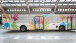 "حافلة الملائكة" تجوب ميلانو لإيواء المشردين في الشتاء