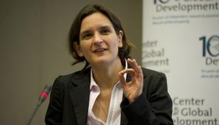 إستر دوفلو أحد الفائزين الـ3 بجائزة نوبل للاقتصاد في 2019