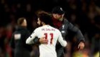 كلوب يعلن انتهاء أزمة صلاح البدنية بشكل كامل