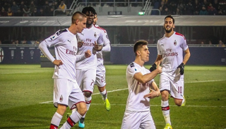 لاعبو ميلان