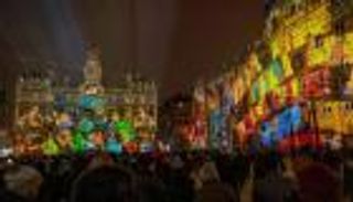 الإضرابات تطفئ "عيد الأضواء" في ليون الفرنسية