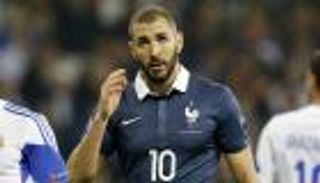 بنزيمة يفقد آخر فرصه في العودة للمنتخب الفرنسي