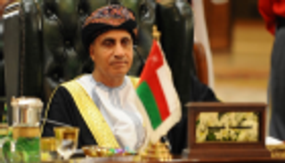 فهد آل سعيد يشارك بالقمة الخليجية نيابة عن السلطان قابوس