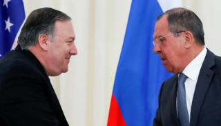 سيرجي لافروف ومايك بومبيو في لقاء سابق