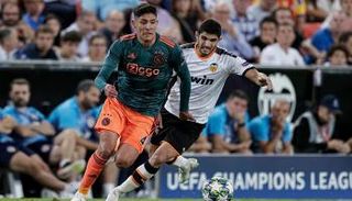 فالنسيا وأياكس 