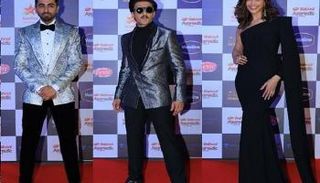 عدد من نجوم بوليوود في حفل ستار سكرين 