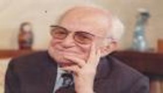 في ذكرى رحيله.. يحيى حقي راعي المواهب الأدبية المستمتع بـ"الظل"