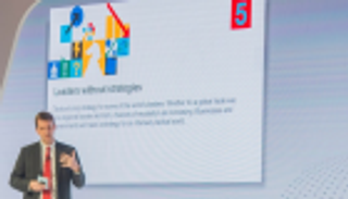 "الاستراتيجي العربي".. خبراء:ثورة تكنولوجية رقمية شاملة في العقد المقبل