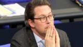 سيارة وزير النقل الألماني الأكثر إضرارا بالبيئة