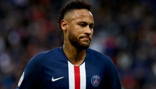 نيمار دا سيلفا لاعب باريس سان جيرمان