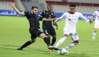 من مباراة الشارقة وبني ياس