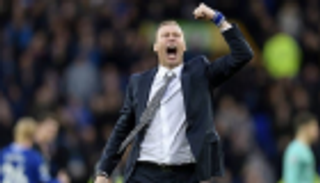 فيرجسون مديرا فنيا لإيفرتون أمام مانشستر يونايتد