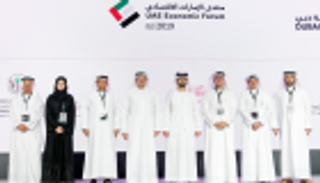 منصور بن محمد يشهد انطلاق أعمال منتدى الإمارات الاقتصادي