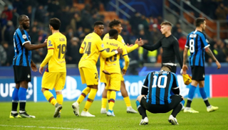 برشلونة يقصي إنتر من دوري الأبطال