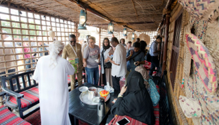 الوفد شهد عرضا لـ"اليولة" في مسرح الميدان