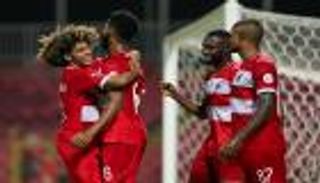 الوحدة يعتلي صدارة الدوري السعودي بثنائية في العدالة