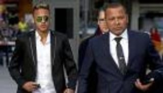 والد نيمار يفتح باب التصالح مع برشلونة