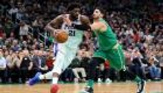 سيكسرز يلحق أول هزيمة بسيلتيكس على أرضه في دوري السلة الأمريكي