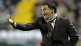 قهر برشلونة وريال مدريد.. جارسيا يبحث عن المجد مع الشباب السعودي