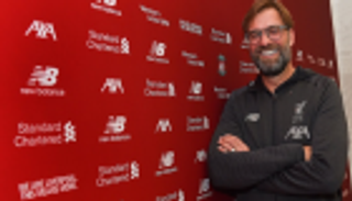 كلوب يفسر تمديد عقده مع ليفربول