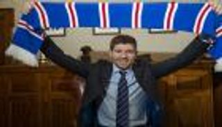 على غرار ليفربول.. رينجرز يمدد عقد جيرارد حتى 2024