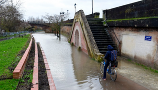 23 منطقة في حالة تأهب خشية تعرضها لفيضانات 