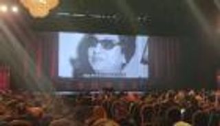 أم كلثوم تستقبل السيسي بـ"أنت عمري" في مسرح شباب العالم