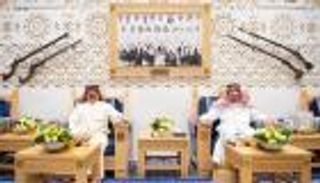 العاهل السعودي وولي العهد يهنئان ملك البحرين باليوم الوطني