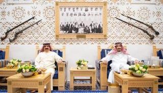خادم الحرمين الشريفين والعاهل البحريني
