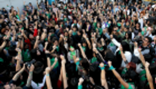 "المغتصب هو أنت".. تونسيات ينتفضن ضد التحرش بأغنية تشيلية