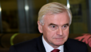 وزير مالية حكومة الظل ببريطانيا يتنحى بعد هزيمة "العمال" 