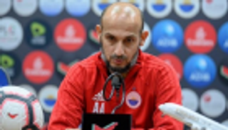 العنبري يفتح الباب أمام تدريب منتخب الإمارات