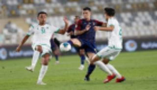 خورفكان يخطف نقطة من الوحدة في الدوري الإماراتي