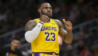 ليبرون جيمس