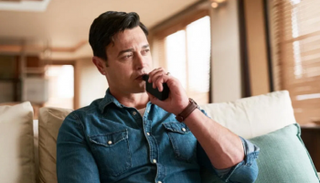 تدخين السجائر الإلكترونية يسبب الاكتئاب