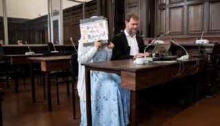 المتهمة بدعم داعش في إحدى جلسات المحاكمة