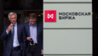 آمال التجارة تقود الأسهم الروسية لمستوى قياسي جديد