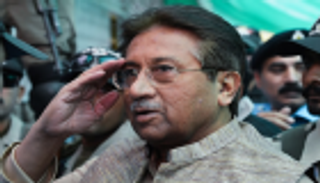 الجيش الباكستاني يندد بحكم إعدام "مشرف": ليس خائنا